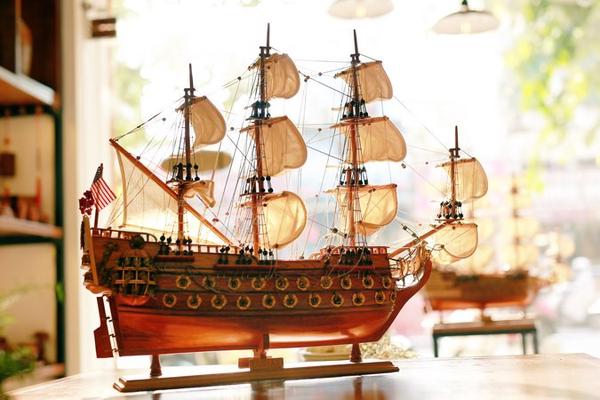 Thuyền Buồm Mô Hình